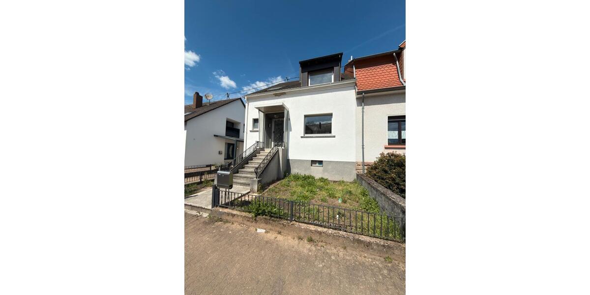 Einfamilienhaus Überherrn - 6 Zimmer, 180 m&sup2;, 219.000&euro; | Angebot:26250262