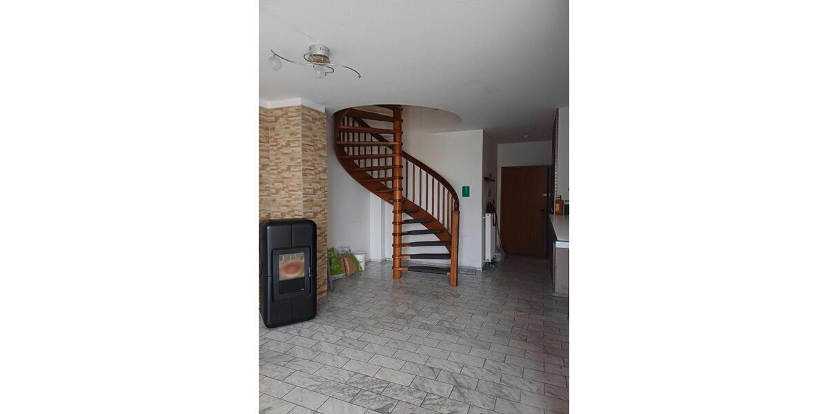 Etagenwohnung Völklingen - 5 Zimmer, 105 m&sup2;, 980&euro; | Angebot:25964523