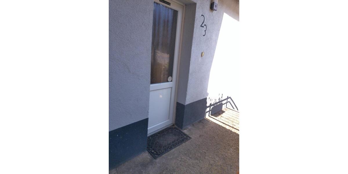 Etagenwohnung Ottweiler - 2 Zimmer, 110 m&sup2;, 650&euro; | Angebot:25591194