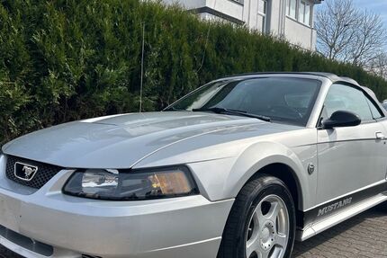 Ford Mustang 67.562 km 10.990 &euro; Saarlouis 66740