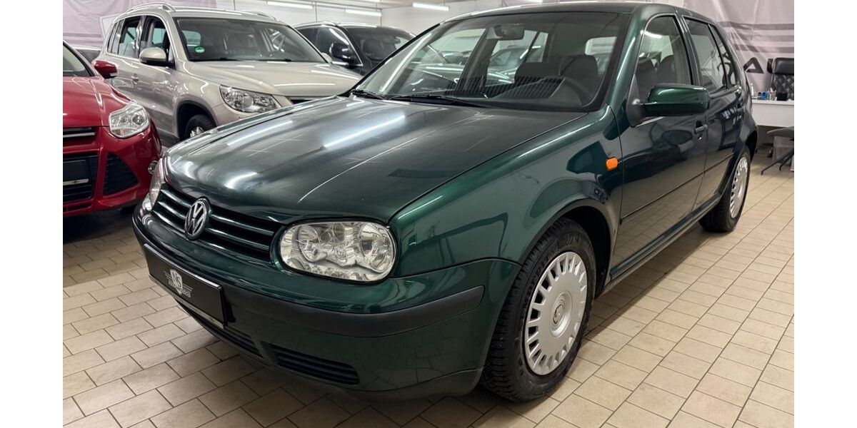 VW Golf 152.000 km 2.990 &euro; Schmelz 66839
