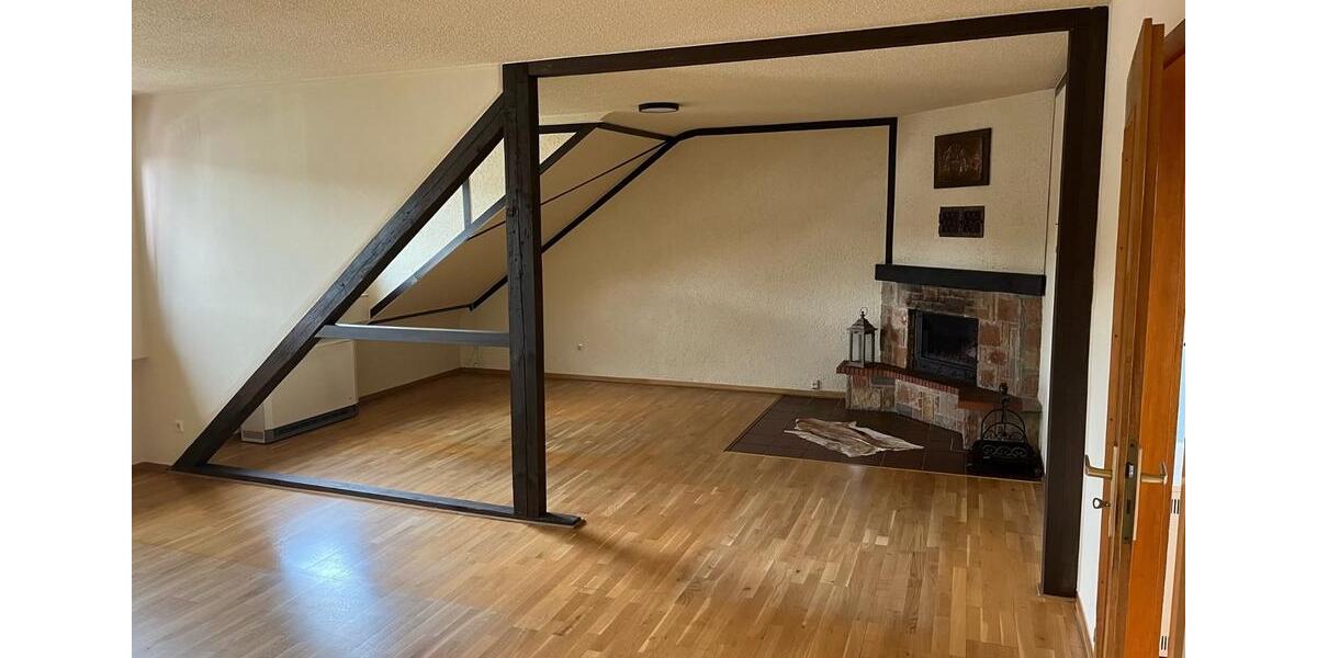 Dachgeschoßwohnung Saarwellingen - 2 Zimmer, 103 m&sup2;, 650&euro; | Angebot:24875826