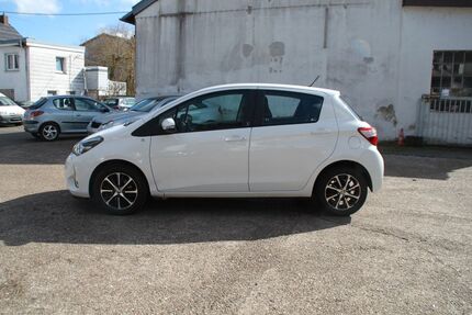 Toyota Yaris 95.900 km 10.900 &euro; Saarbrücken 66130