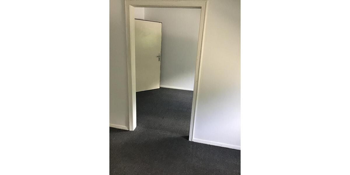Etagenwohnung Saarbrücken Neue Bremm - 3 Zimmer, 70 m&sup2;, 780&euro; | Angebot:26603876
