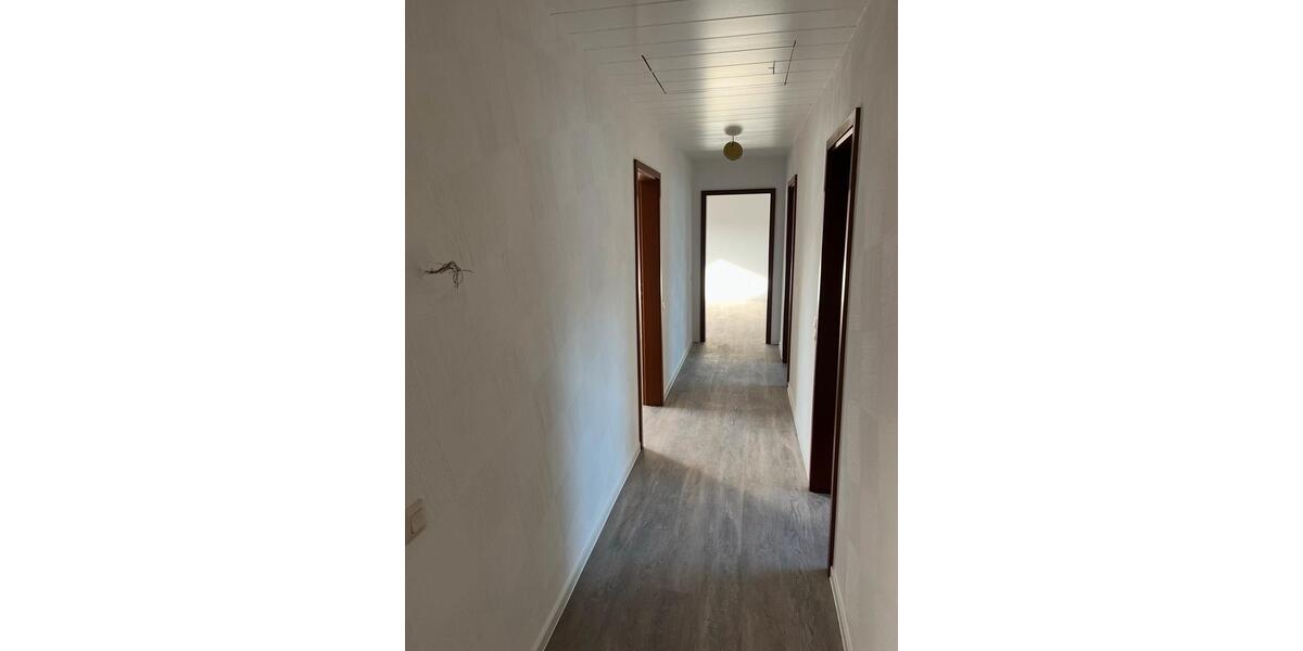 Dachgeschoßwohnung Neunkirchen Heinitz - 3 Zimmer, 80 m&sup2;, 700&euro; | Angebot:25480216