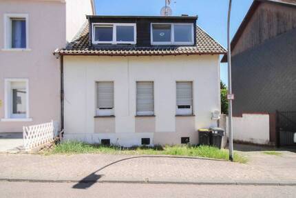 Haus Saarbrücken Burbach - 7 Zimmer, 148 m&sup2;, 230.000&euro; | Angebot:26723642