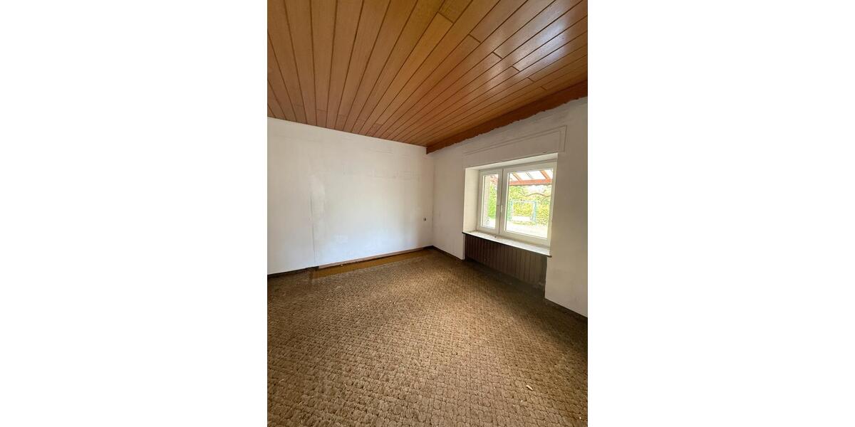Einfamilienhaus Lebach - 7 Zimmer, 140 m&sup2;, 136.450&euro; | Angebot:26544560