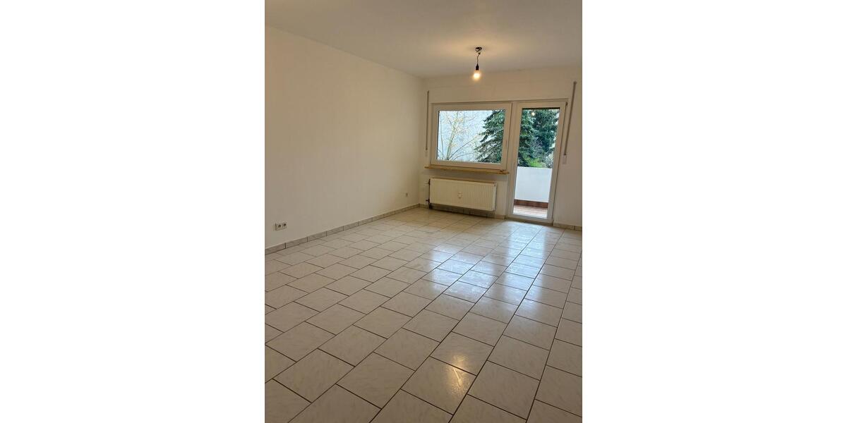 Etagenwohnung Saarbrücken West - 3 Zimmer, 66 m&sup2;, 545&euro; | Angebot:25934954