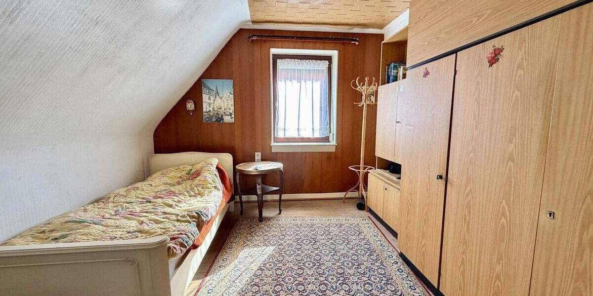 Einfamilienhaus Ottweiler - 6 Zimmer, 152 m&sup2;, 197.000&euro; | Angebot:25744090