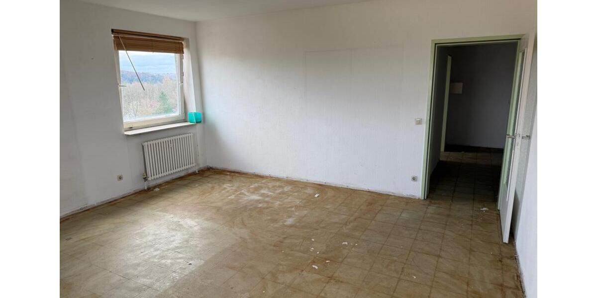 Etagenwohnung Saarbrücken Dudweiler - 2 Zimmer, 66 m&sup2;, 112.000&euro; | Angebot:25809341