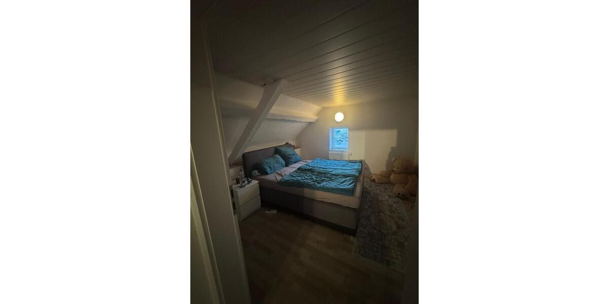 Dachgeschoßwohnung Lebach - 3 Zimmer, 65 m&sup2;, 720&euro; | Angebot:25765550