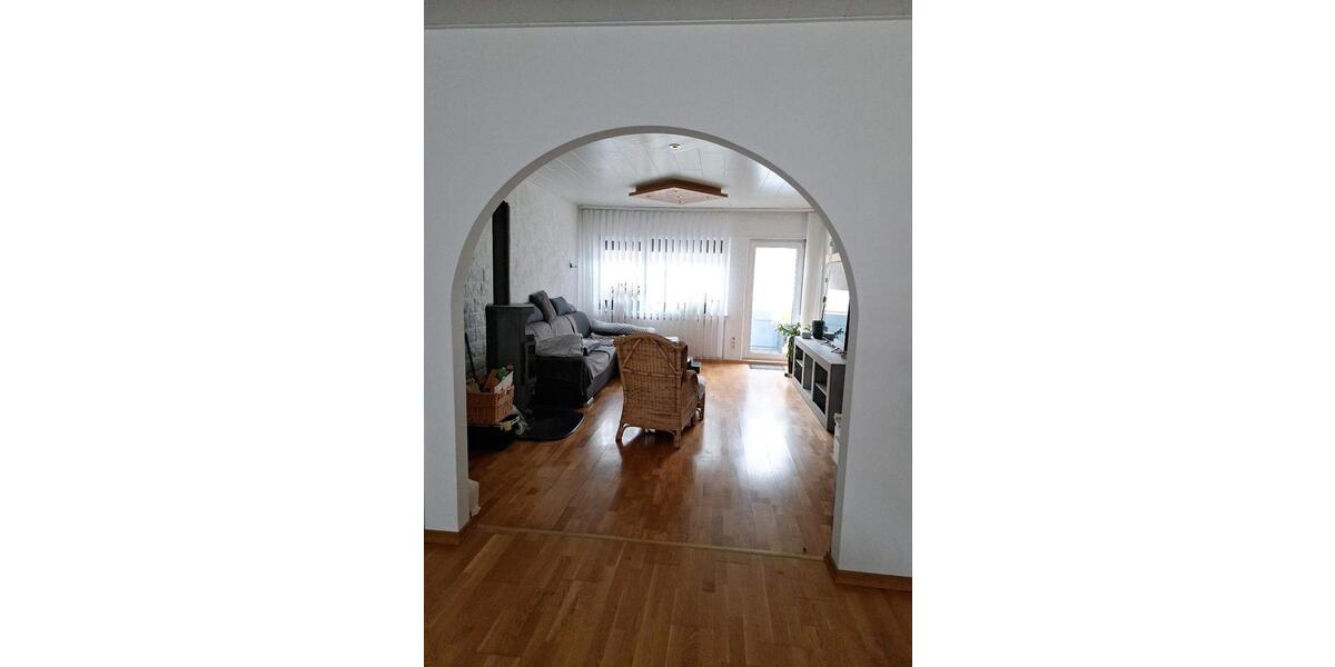 Etagenwohnung Homburg - 2 Zimmer, 85 m&sup2;, 950&euro; | Angebot:25238482