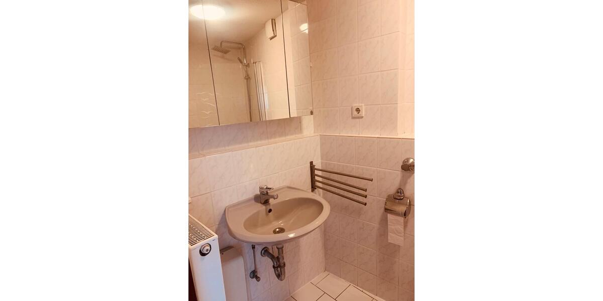 Etagenwohnung Saarbrücken Eschberg - 4 Zimmer, 104 m&sup2;, 880&euro; | Angebot:25877714