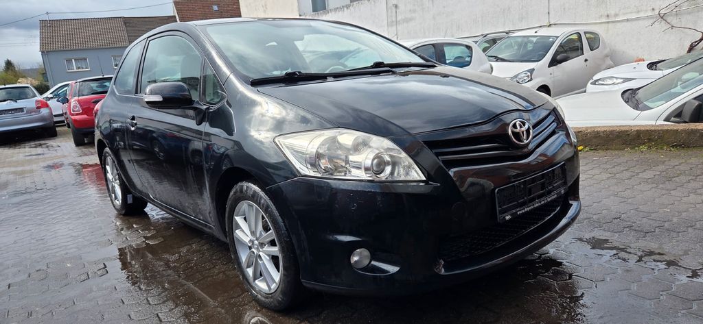 Toyota Auris 215.000 km 2.990 &euro; Saarlouis 66740