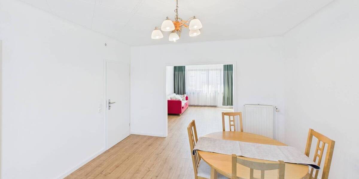 Einfamilienhaus Saarlouis Neuforweiler - 9 Zimmer, 217 m&sup2;, 339.000&euro; | Angebot:25735478