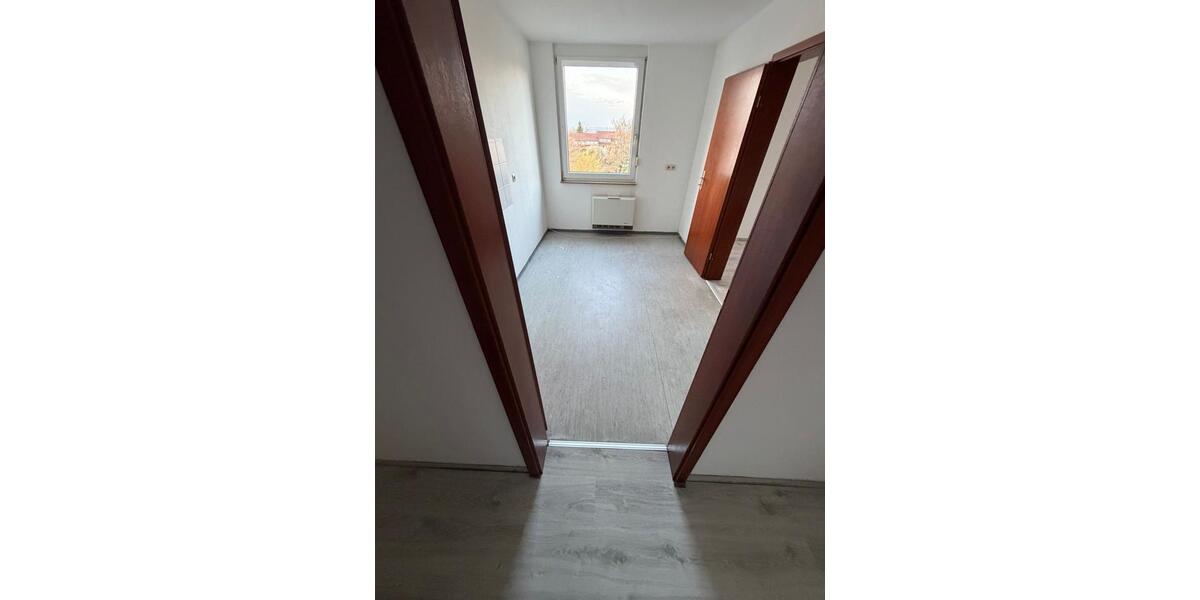 Etagenwohnung Beckingen - 2 Zimmer, 65 m&sup2;, 900&euro; | Angebot:26560630