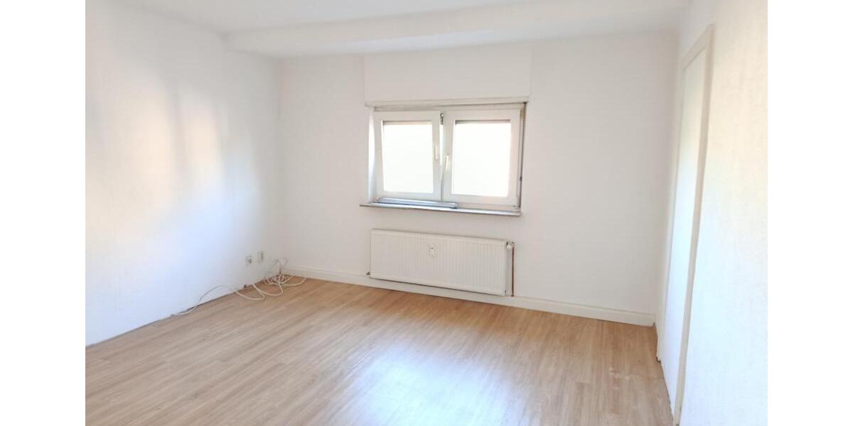 Dachgeschoßwohnung Saarbrücken Brebach-Fechingen - 1 Zimmer, 16 m&sup2;, 340&euro; | Angebot:26409537