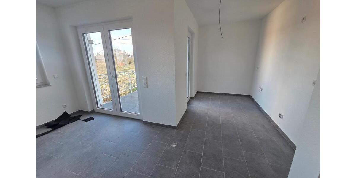 Etagenwohnung Riegelsberg - 3 Zimmer, 93 m&sup2;, 950&euro; | Angebot:25329301