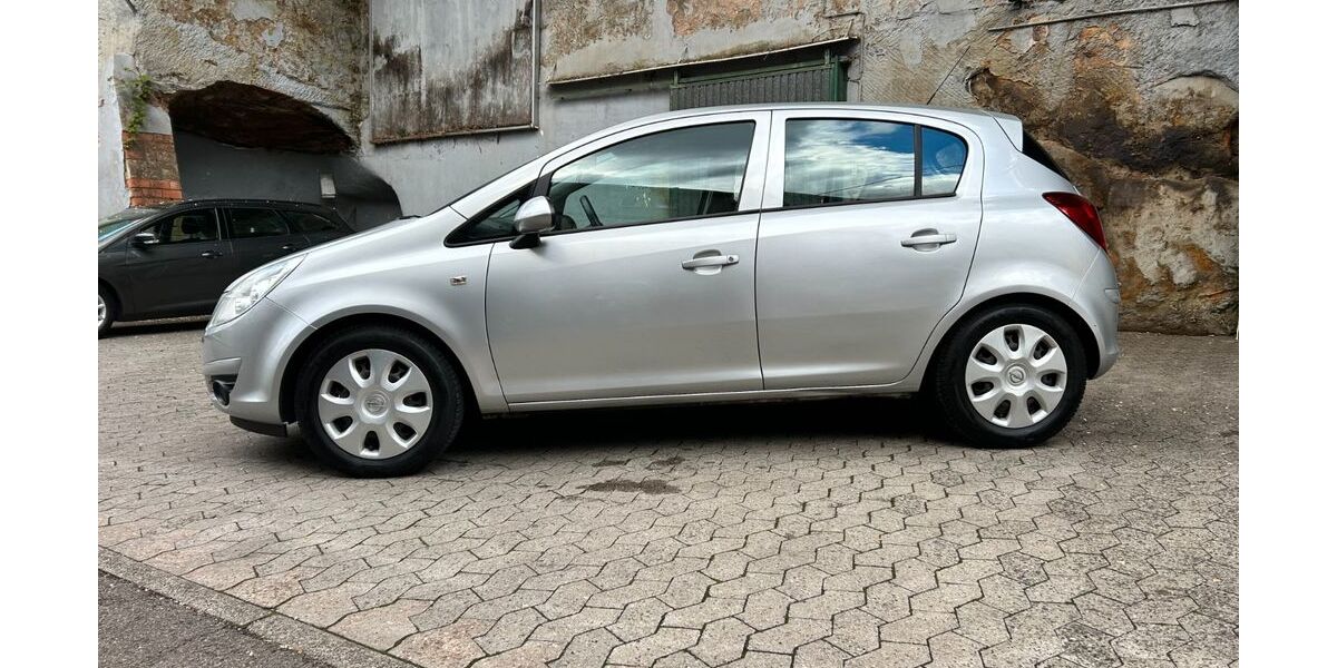 Opel Corsa 138.000 km 2.500 &euro; Saarbrücken 66117