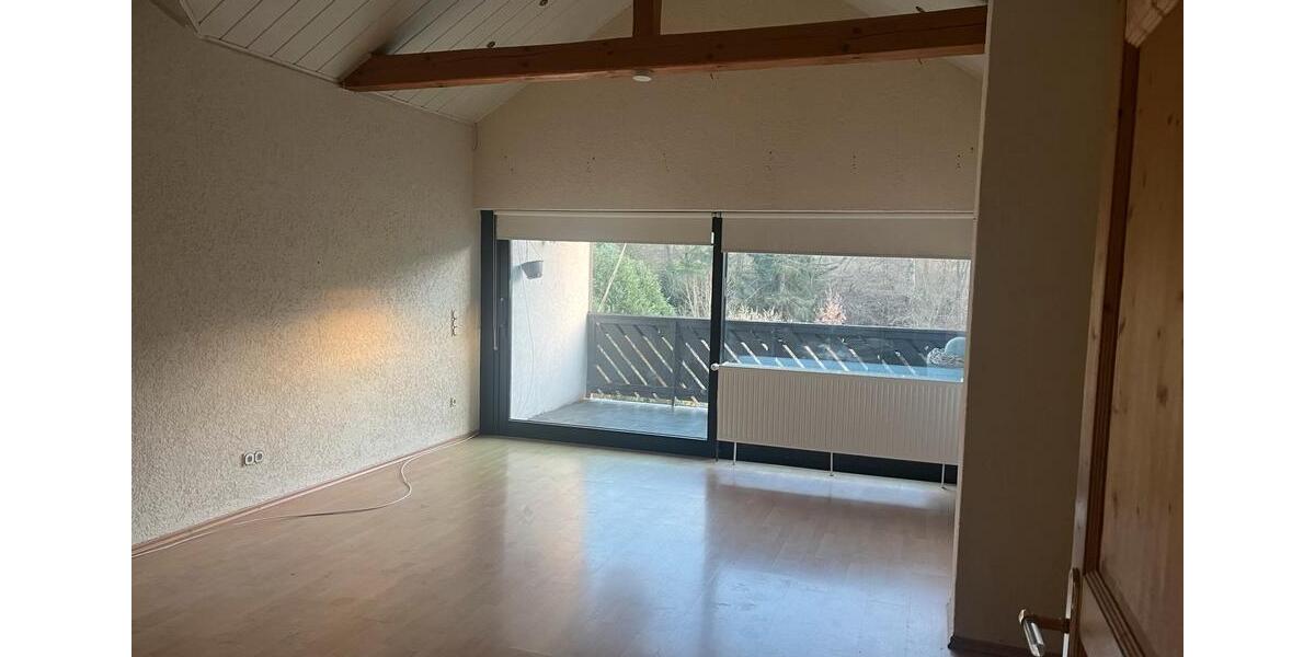 Etagenwohnung Völklingen - 3 Zimmer, 85 m&sup2;, 950&euro; | Angebot:24842830