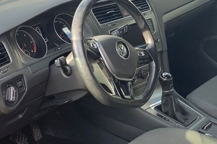 VW Golf 205.000 km 5.400 &euro; Mandelbachtal 66399