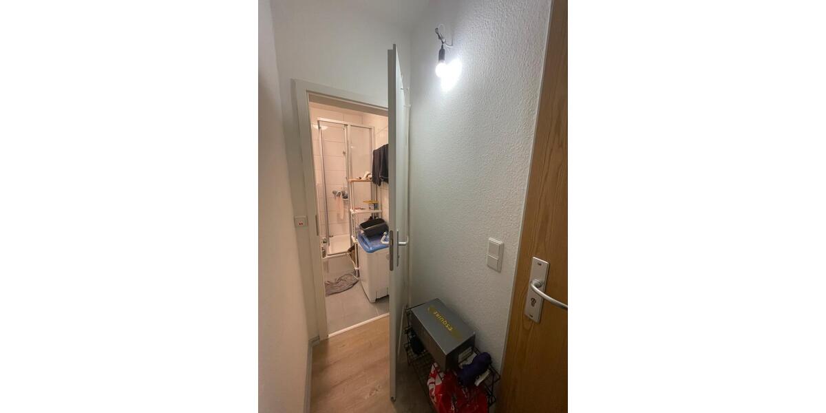 Etagenwohnung Saarbrücken Neue Bremm - 1 Zimmer, 20 m&sup2;, 335&euro; | Angebot:26694042