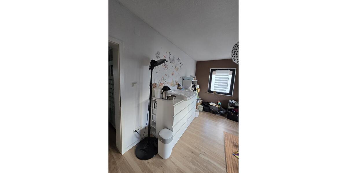 Etagenwohnung Homburg - 3 Zimmer, 83 m&sup2;, 900&euro; | Angebot:25960922