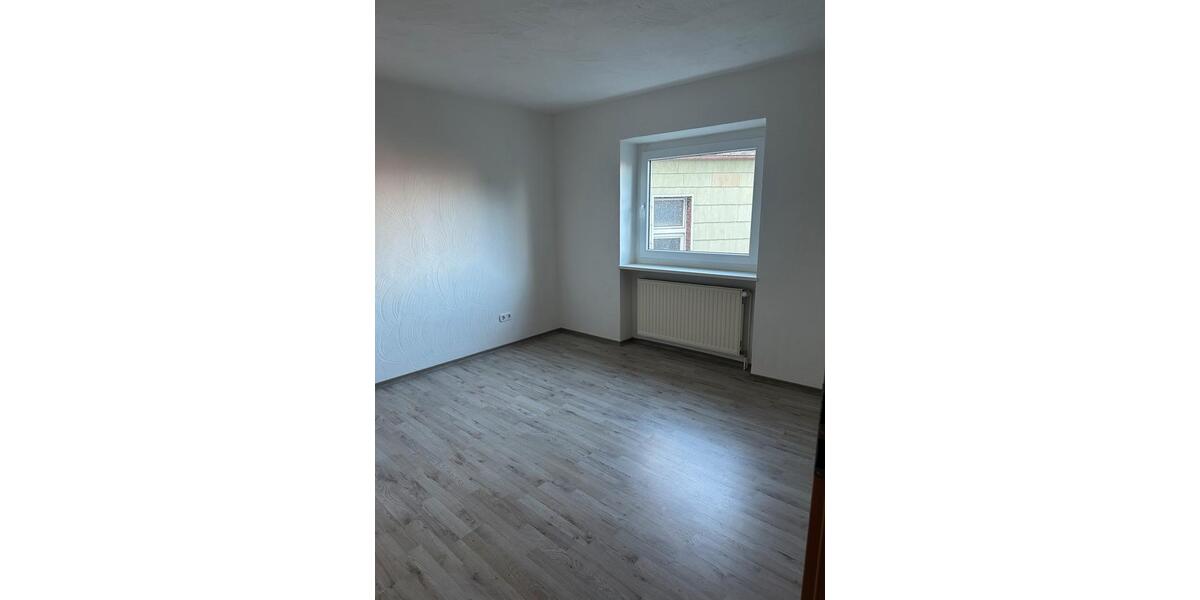 Einfamilienhaus Neunkirchen - 4 Zimmer, 110 m&sup2;, 1.350&euro; | Angebot:26120745