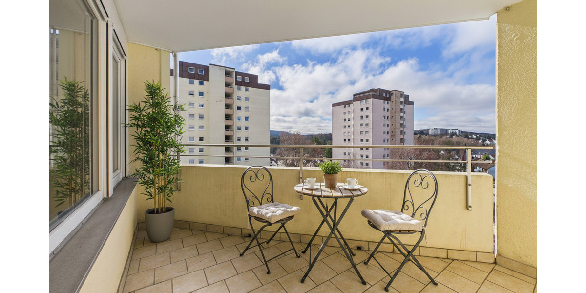 Helle 4ZKB Wohnung mit Weitblick - Südwest-Loggia und Garage - in Dudweiler - Etagenwohnung Saarbrücken Dudweiler | Angebot:25289682