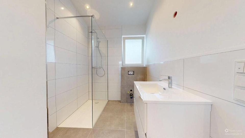 Dachgeschoßwohnung Sankt Ingbert - 3 Zimmer, 78 m&sup2;, 880&euro; | Angebot:25792280