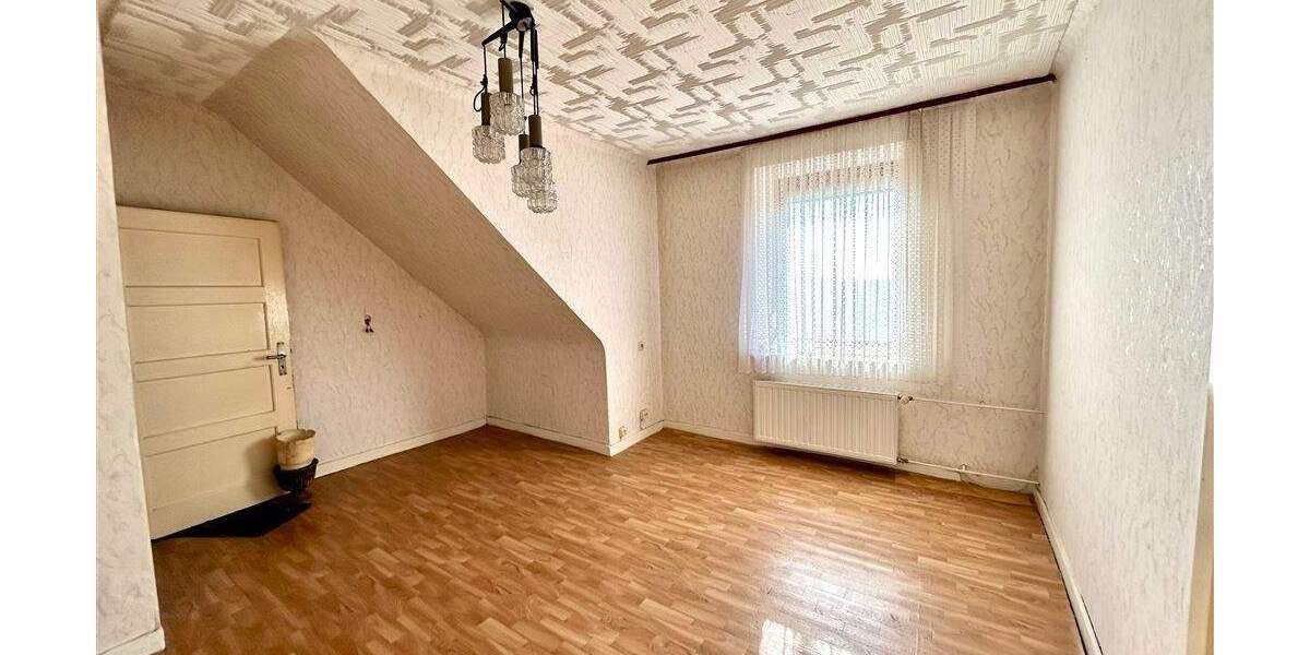 Mehrfamilienhaus, Wohnhaus Illingen Hüttigweiler - 5 Zimmer, 135 m&sup2;, 147.000&euro; | Angebot:25821554