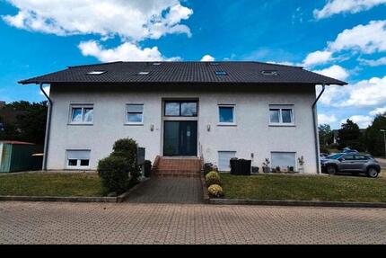 Wohnung Schiffweiler - 2 Zimmer, 65 m&sup2;, 600&euro; | Angebot:25994669