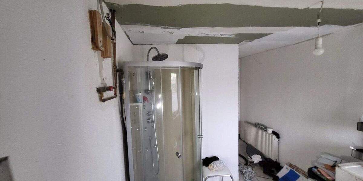 Reihenmittelhaus Völklingen Stadtmitte - 4 Zimmer, 91 m&sup2;, 45.000&euro; | Angebot:25670561