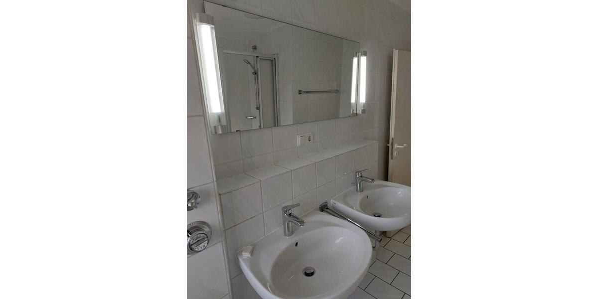 Etagenwohnung Saarbrücken Brebach-Fechingen - 3 Zimmer, 83 m&sup2;, 830&euro; | Angebot:26379380