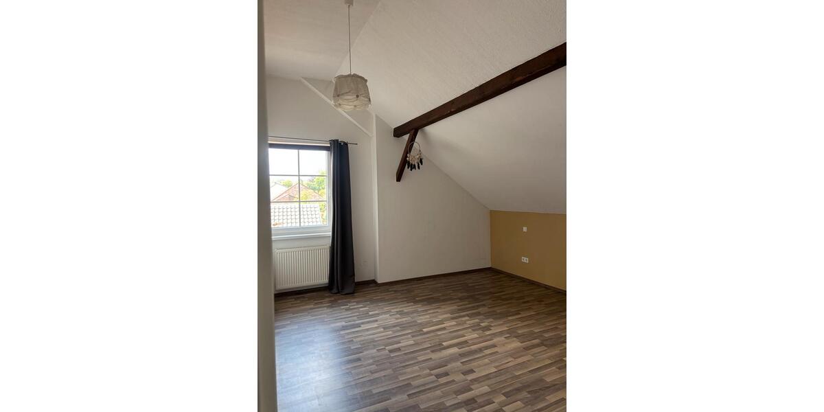 Etagenwohnung Saarlouis - 3 Zimmer, 120 m&sup2;, 700&euro; | Angebot:26686735