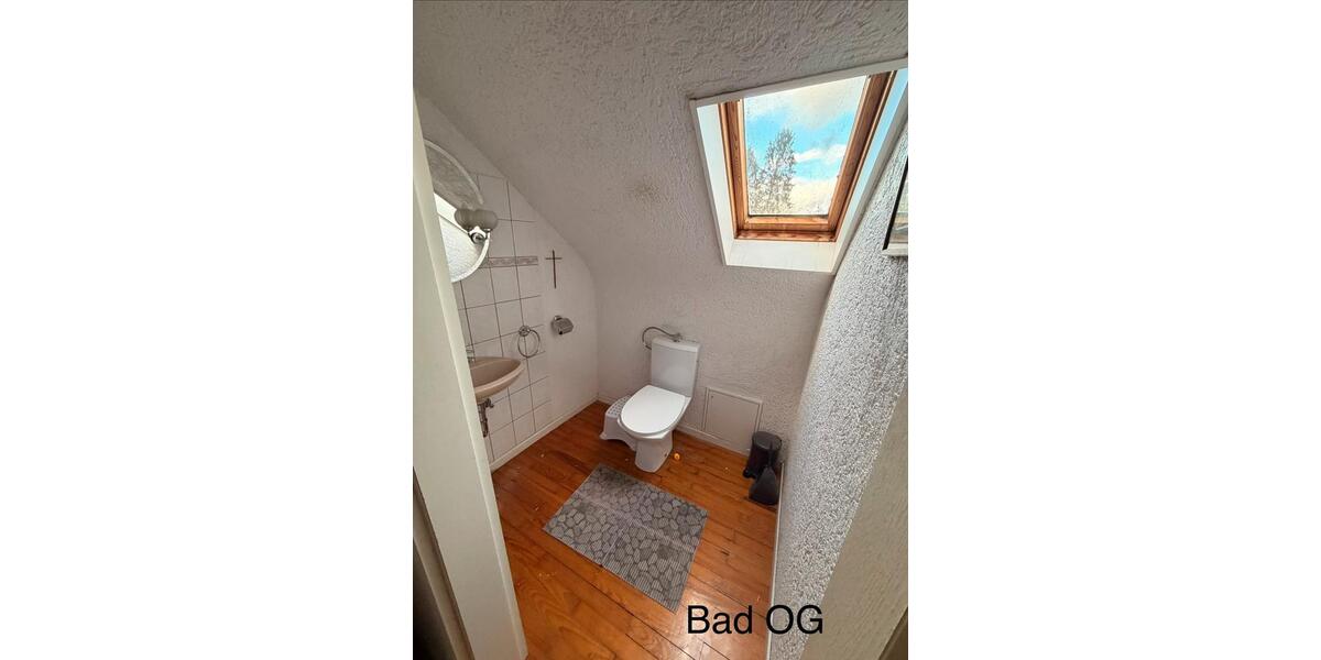 Einfamilienhaus Schiffweiler - 6 Zimmer, 110 m&sup2;, 220.000&euro; | Angebot:25230922