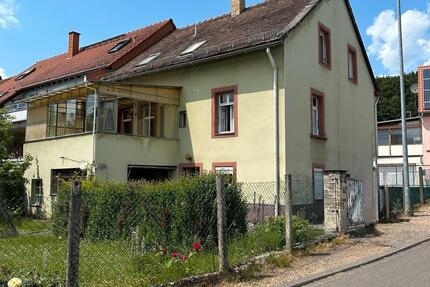 Haus Blieskastel - 6 Zimmer, 145 m&sup2;, 119.000&euro; | Angebot:26599572