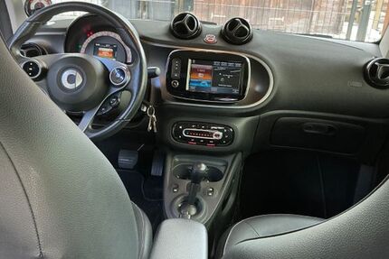 Smart ForTwo 62.973 km 9.100 &euro; Völklingen 66333