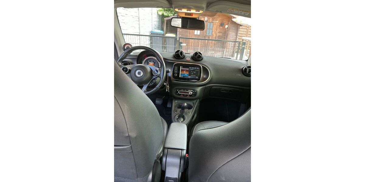 Smart ForTwo 62.973 km 9.100 &euro; Völklingen 66333
