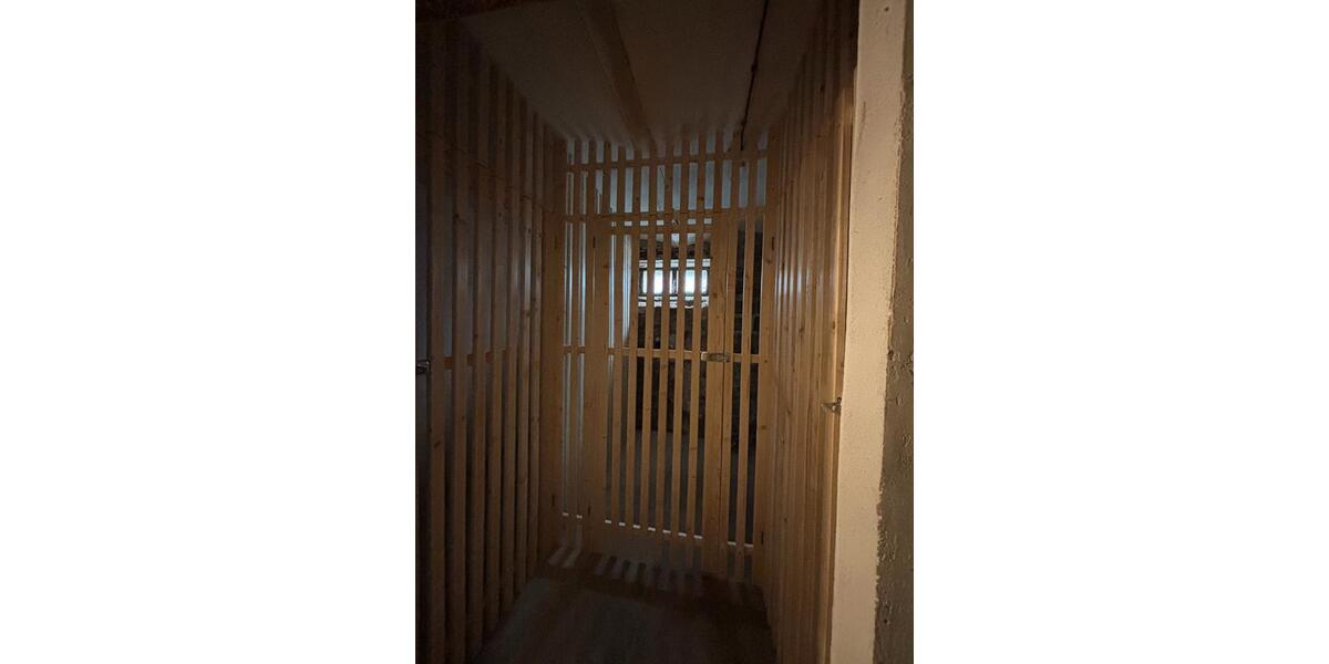 Etagenwohnung Saarbrücken Bischmisheim - 1 Zimmer, 19 m&sup2;, 350&euro; | Angebot:25499912