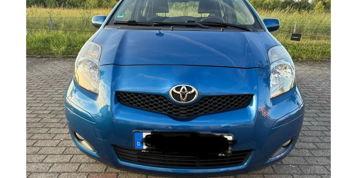 Toyota Yaris 105.000 km 3.800 &euro; Saarbrücken 66115