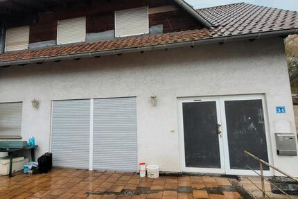 Haus Dillingen (Saar) - 7 Zimmer, 130 m&sup2;, 160.000&euro; | Angebot:27102518