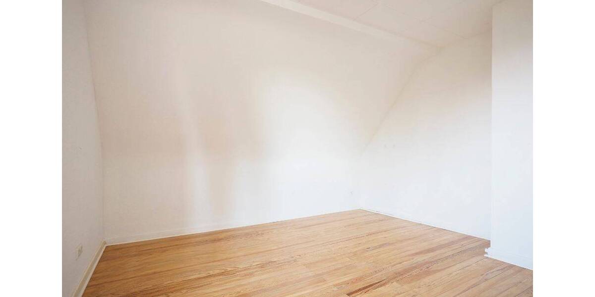 Einfamilienhaus Heusweiler Holz - 6 Zimmer, 1.350&euro; | Angebot:25928510