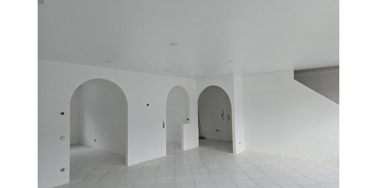 Etagenwohnung Saarbrücken Brebach-Fechingen - 5 Zimmer, 155 m&sup2;, 210.000&euro; | Angebot:26111977