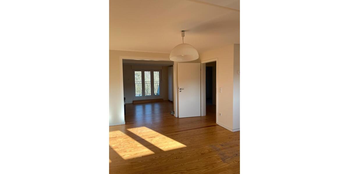 Dachgeschoßwohnung Saarbrücken Malstatt - 2 Zimmer, 60 m&sup2;, 790&euro; | Angebot:26013059