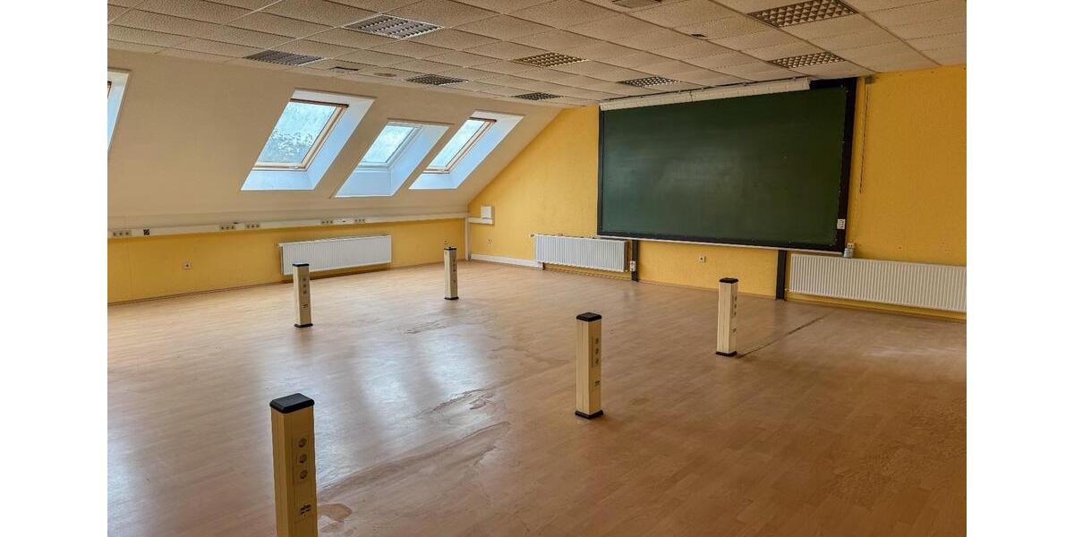 Gewerbeobjekt Schwalbach - 1.600&euro; | Angebot:21734962