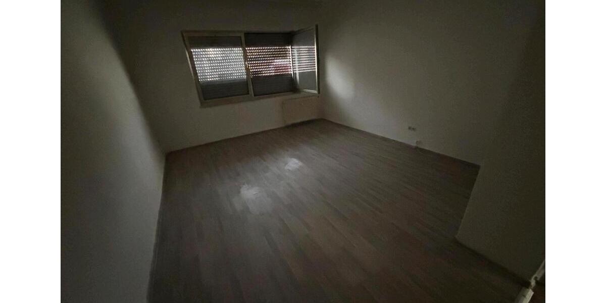 Erdgeschoßwohnung Bexbach - 4 Zimmer, 120 m&sup2;, 650&euro; | Angebot:25895213