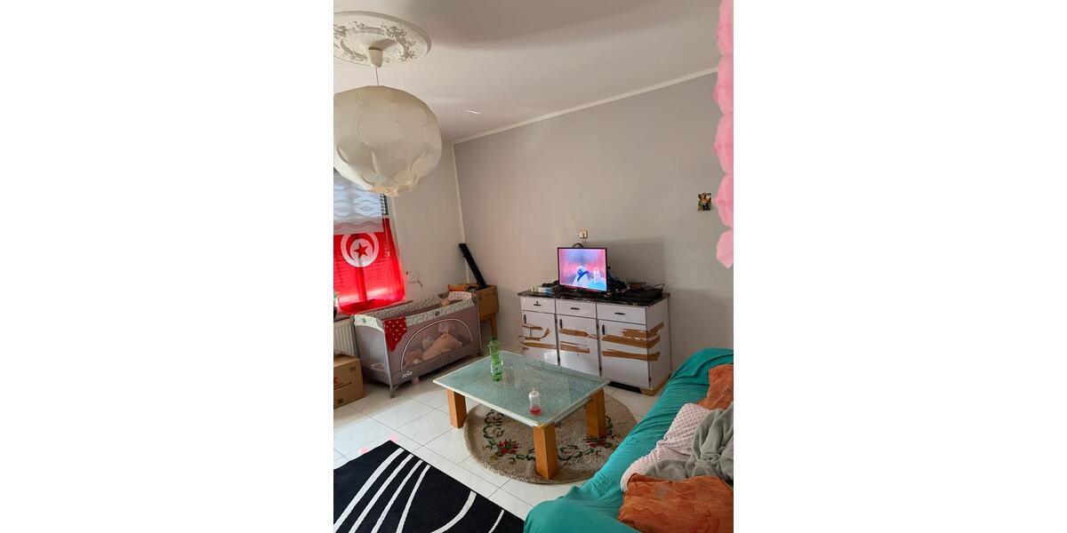 Etagenwohnung Saarbrücken Eschberg - 4 Zimmer, 90 m&sup2;, 750&euro; | Angebot:26702410