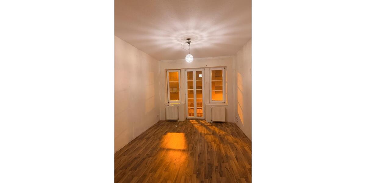 Etagenwohnung Heusweiler - 4 Zimmer, 100 m&sup2;, 1.000&euro; | Angebot:24807144