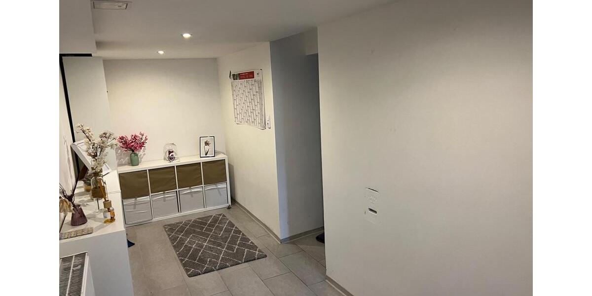 Erdgeschoßwohnung Quierschied - 4 Zimmer, 150 m&sup2;, 800&euro; | Angebot:25900926